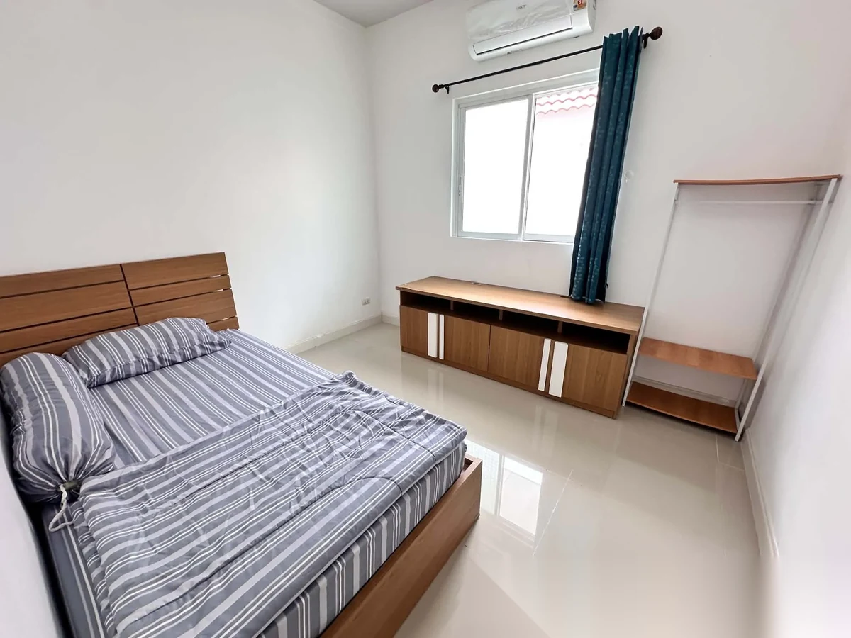 4 Bedroom House for rent at I Leaf Town 2 Monument complex · Si Sunthon