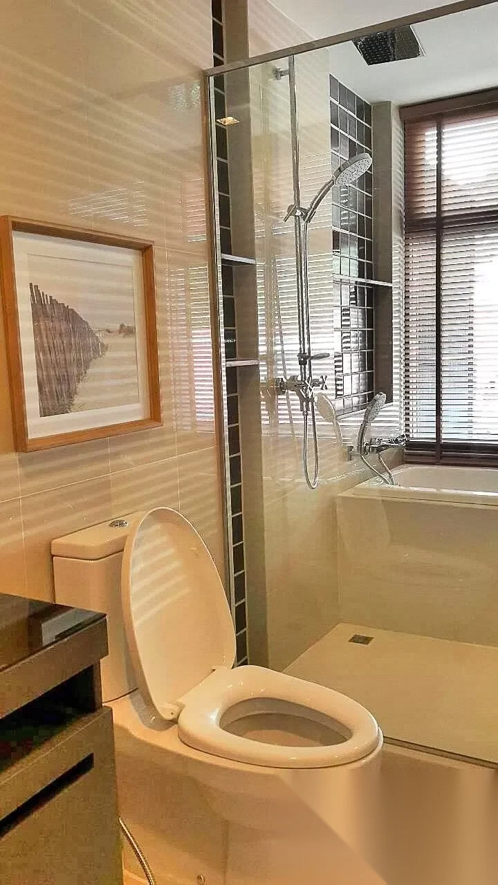 1 Bedroom Apartment for sale at The Deck Patong complex · Patong — photo 4