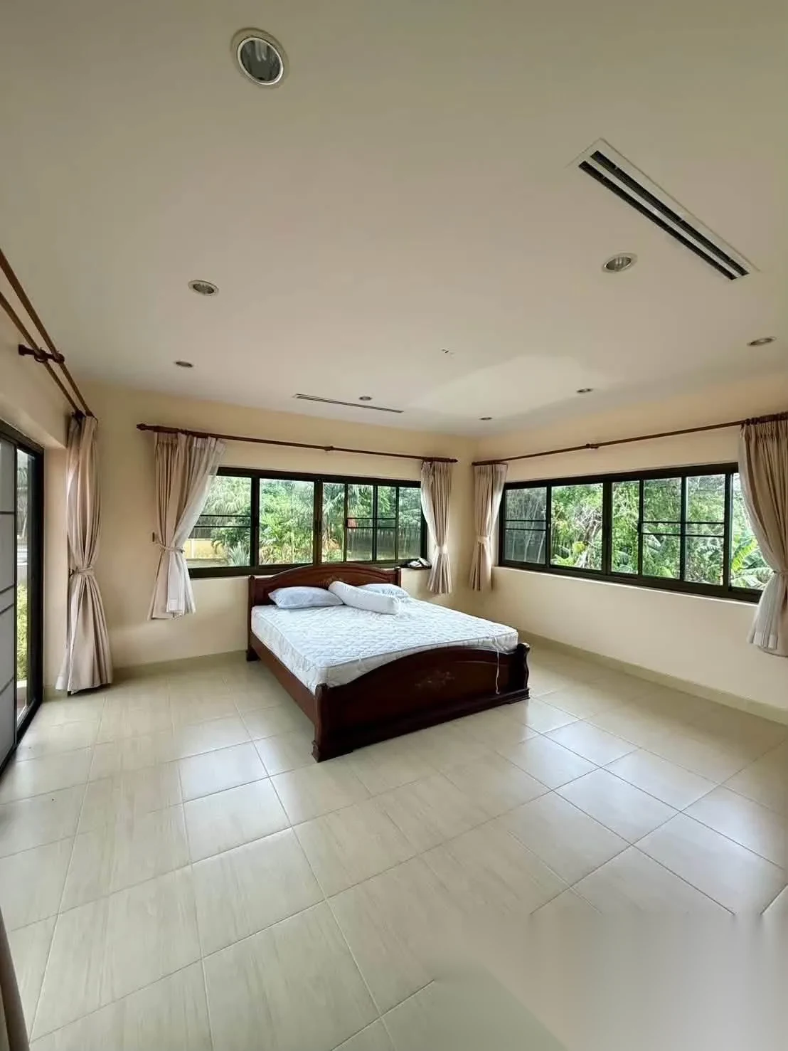 4 Bedroom House for rent · Thep Krasattri — photo 11