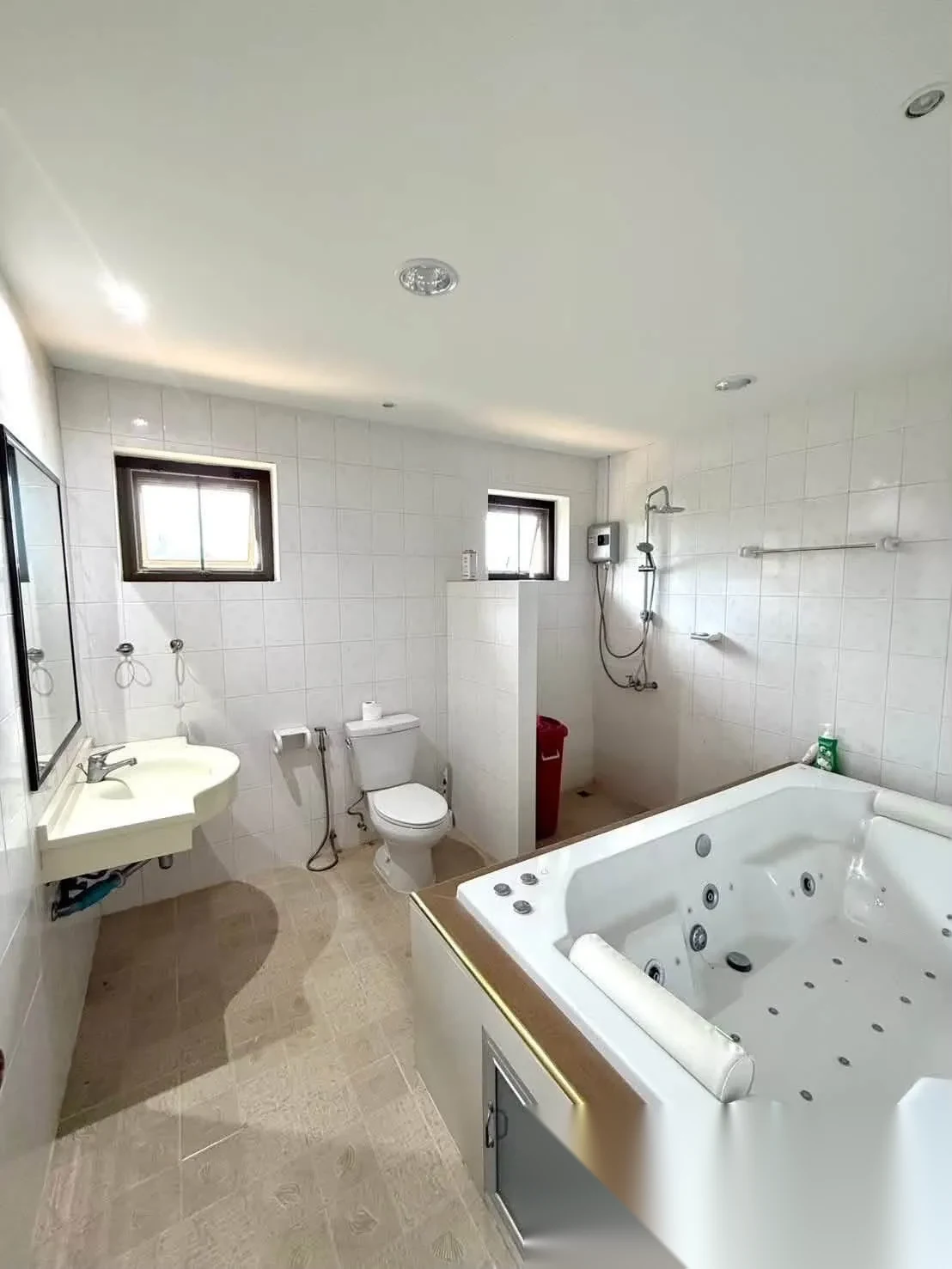 4 Bedroom House for rent · Thep Krasattri — photo 12