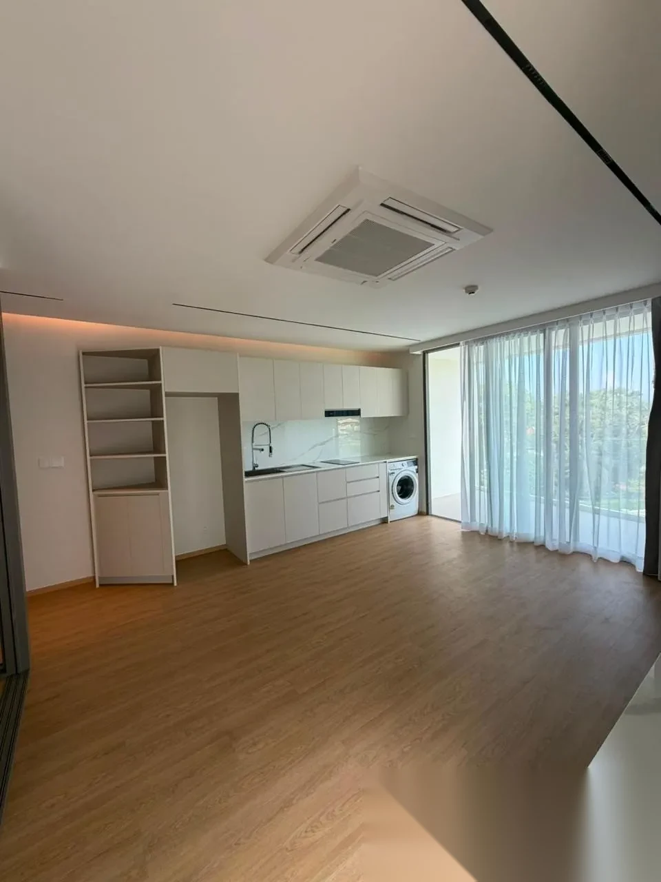 1 Bedroom Apartment for sale at The Aqua complex · Choeng Thale · Lake View — photo 2