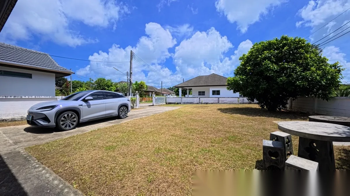 4 Bedroom House for sale at Baan Suan Yu Charoen 5 complex · Pa Khlok · Garden View — photo 5