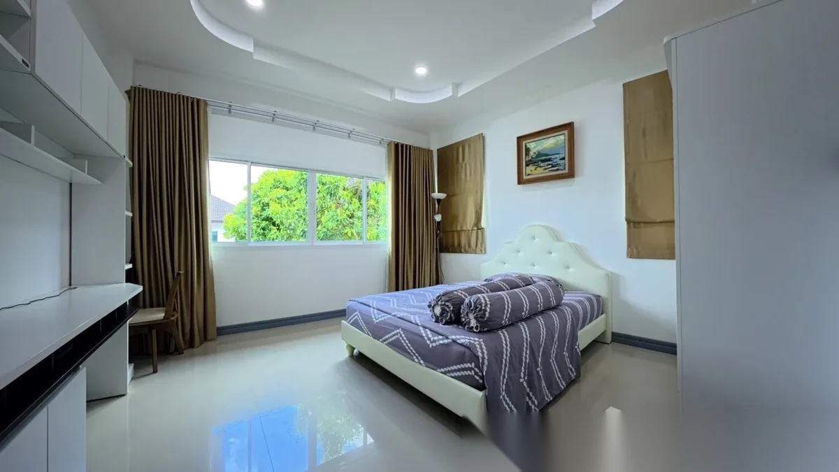 4 Bedroom House for sale at Baan Suan Yu Charoen 5 complex · Pa Khlok · Garden View — photo 25
