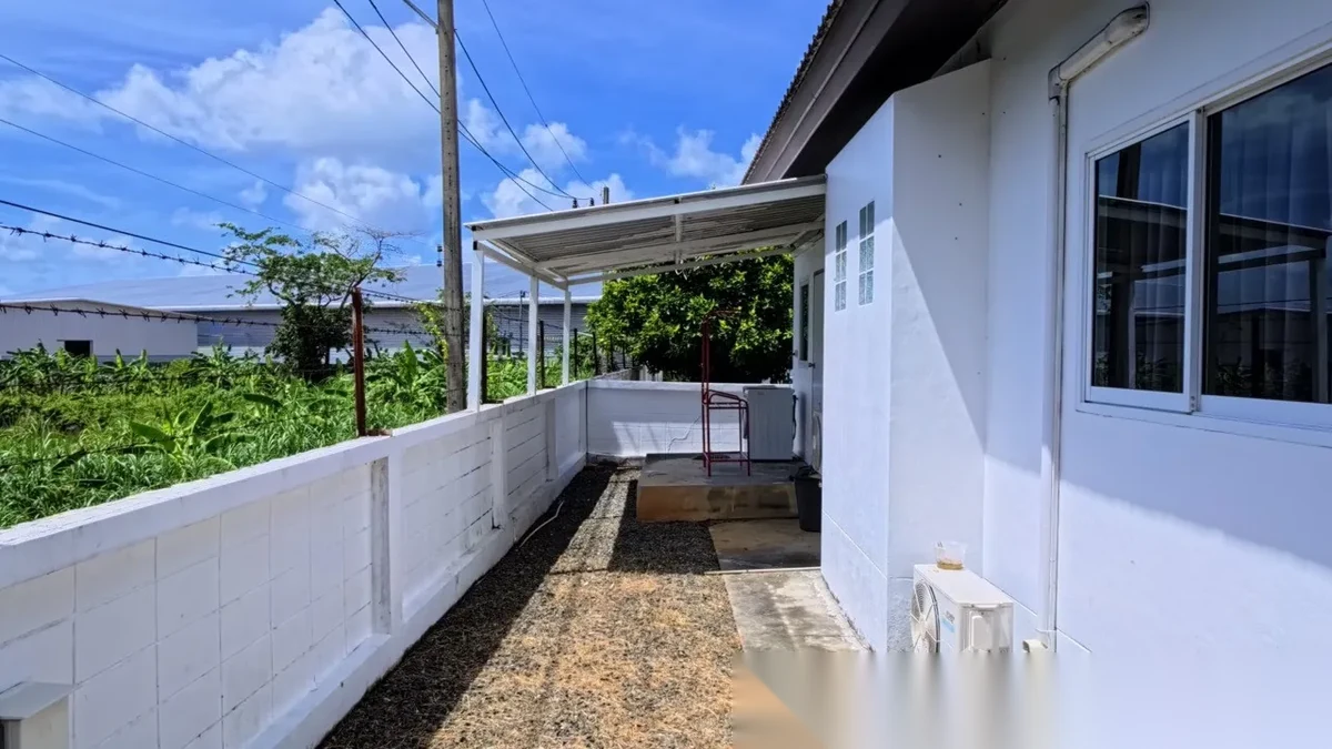 3 Bedroom House for sale at Baan Suan Yu Charoen 5 complex · Pa Khlok — photo 4