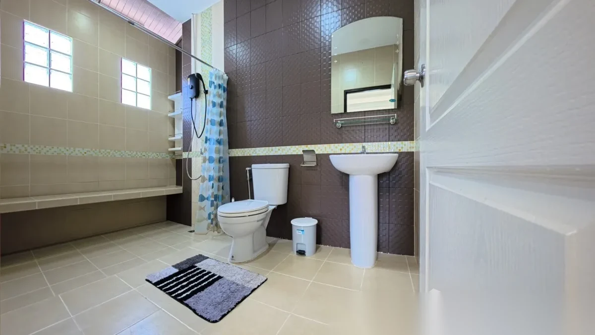 3 Bedroom House for sale at Baan Suan Yu Charoen 5 complex · Pa Khlok — photo 16