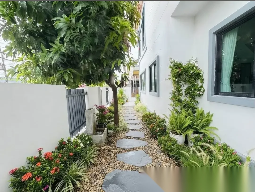 3 Bedroom House for sale at Phanason Grande Ville complex · Si Sunthon — photo 6