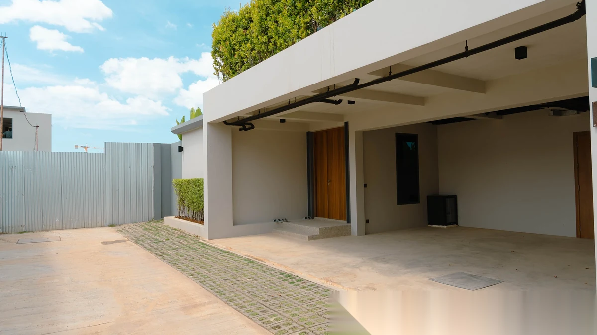 3 Bedroom Villa for sale at Riverhouse Phuket complex · Choeng Thale · Pool View — photo 7