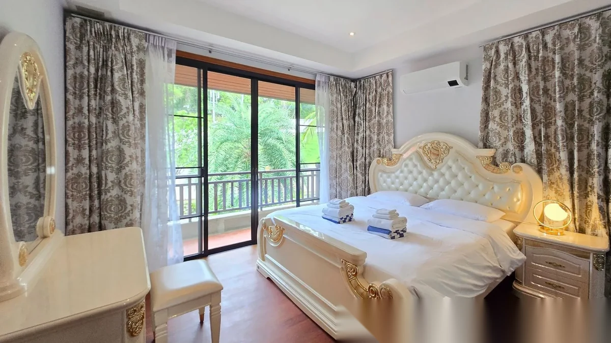 5 Bedroom Villa for sale at Laguna Village Residences Phase 2 complex · Choeng Thale · Lake View — photo 24