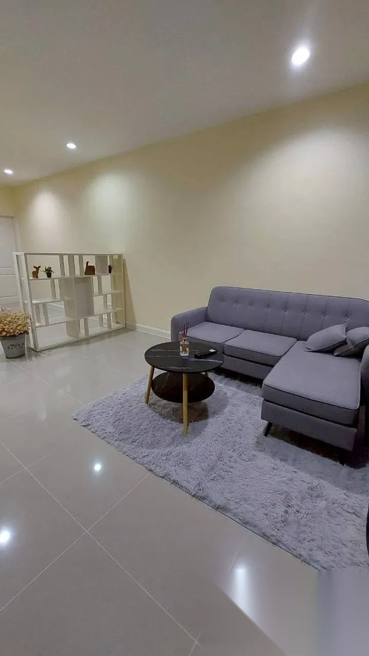 4 Bedroom Townhouse for rent at I Leaf Town 2 Monument complex · Si Sunthon — photo 2