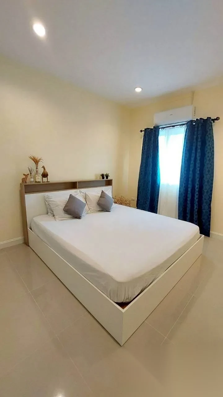 4 Bedroom Townhouse for rent at I Leaf Town 2 Monument complex · Si Sunthon — photo 6