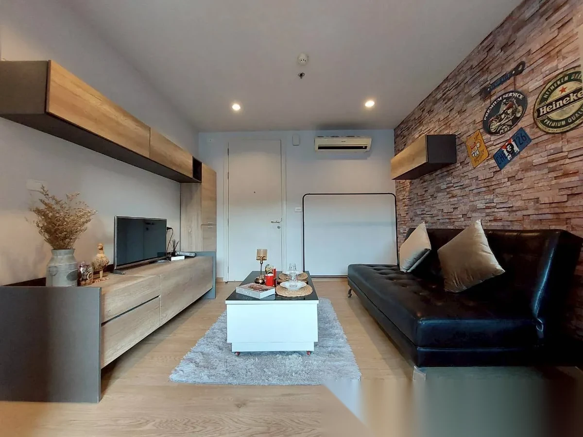 Апартаменты 1BR в ЖК The Base Height · Пхукет-таун · Вид на бассейн — фото 4