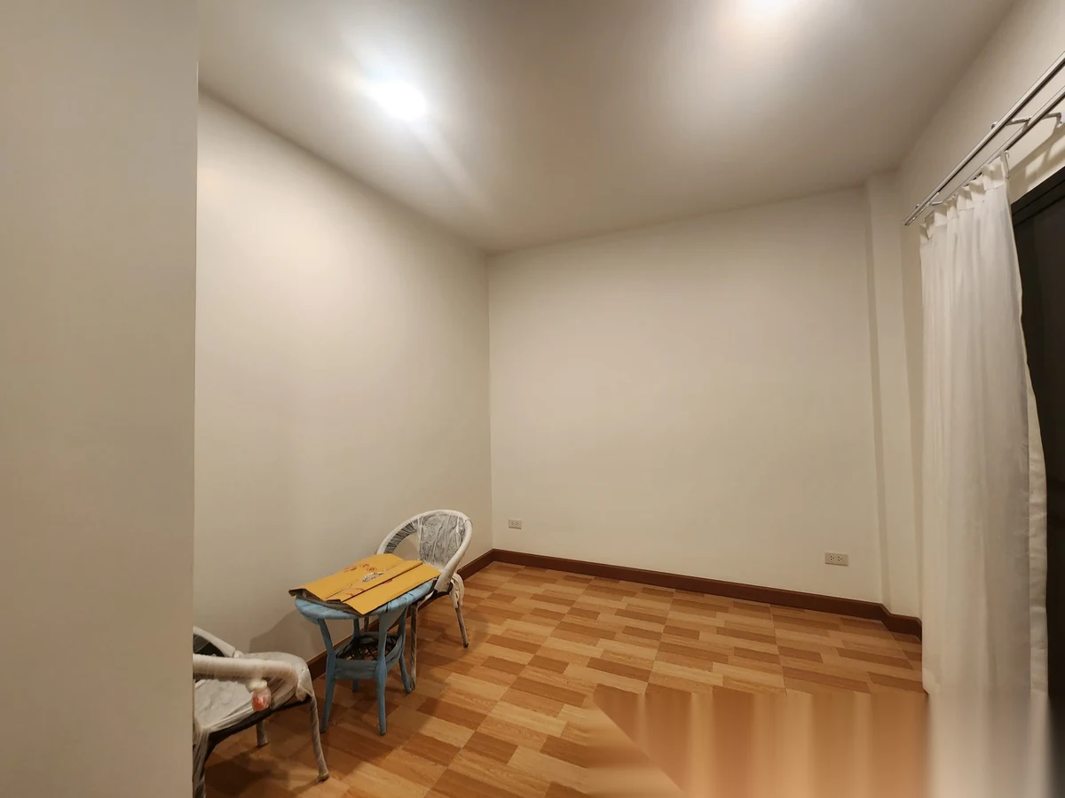 Вилла 3BR в комплексе 3-Bedroom Private Pool Villa Chalong · Чалонг · Вид на озеро — фото 5