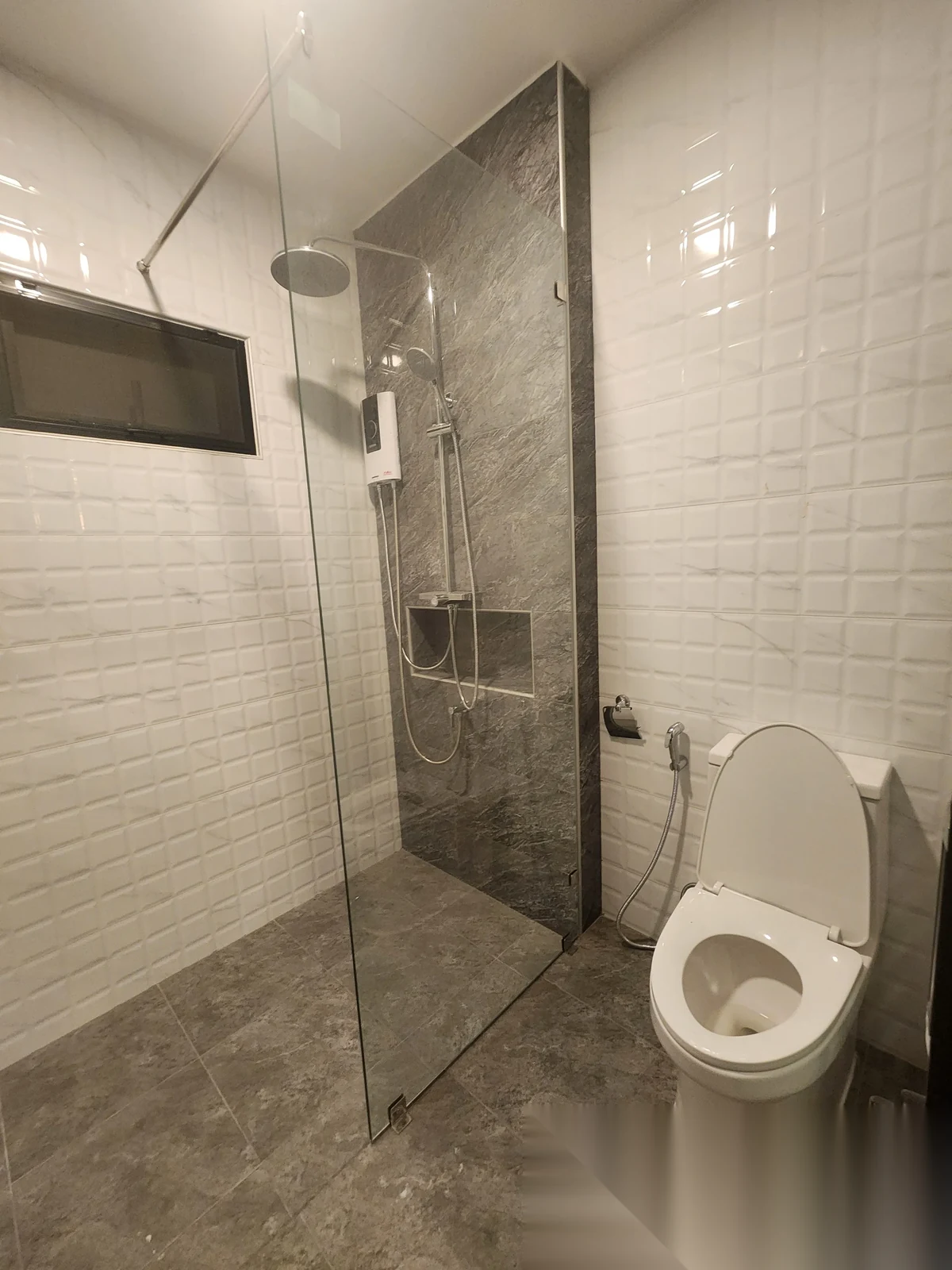 Вилла 3BR в комплексе 3-Bedroom Private Pool Villa Chalong · Чалонг · Вид на озеро — фото 9
