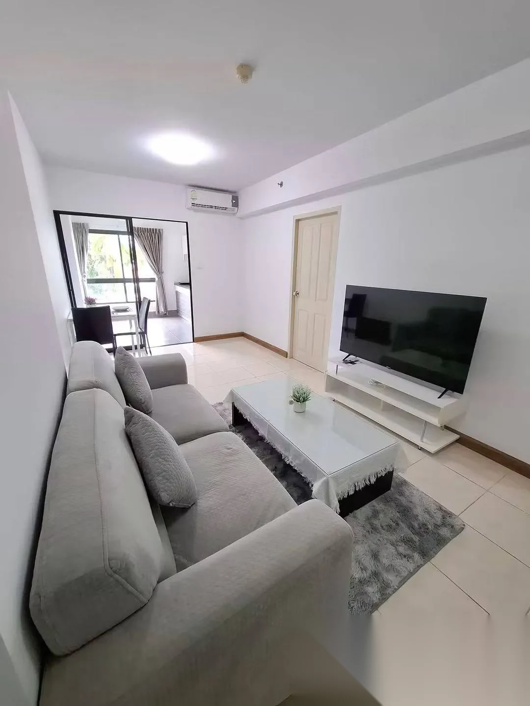 Апартаменты 1BR в ЖК Supalai Vista Phuket · Пхукет-таун · Выход к бассейну — фото 5
