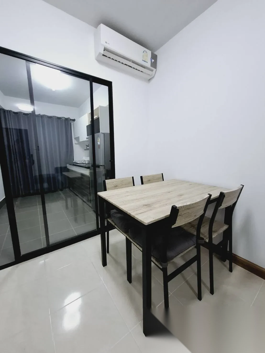 Апартаменты 1BR в ЖК Supalai Vista Phuket · Пхукет-таун · Выход к бассейну — фото 8