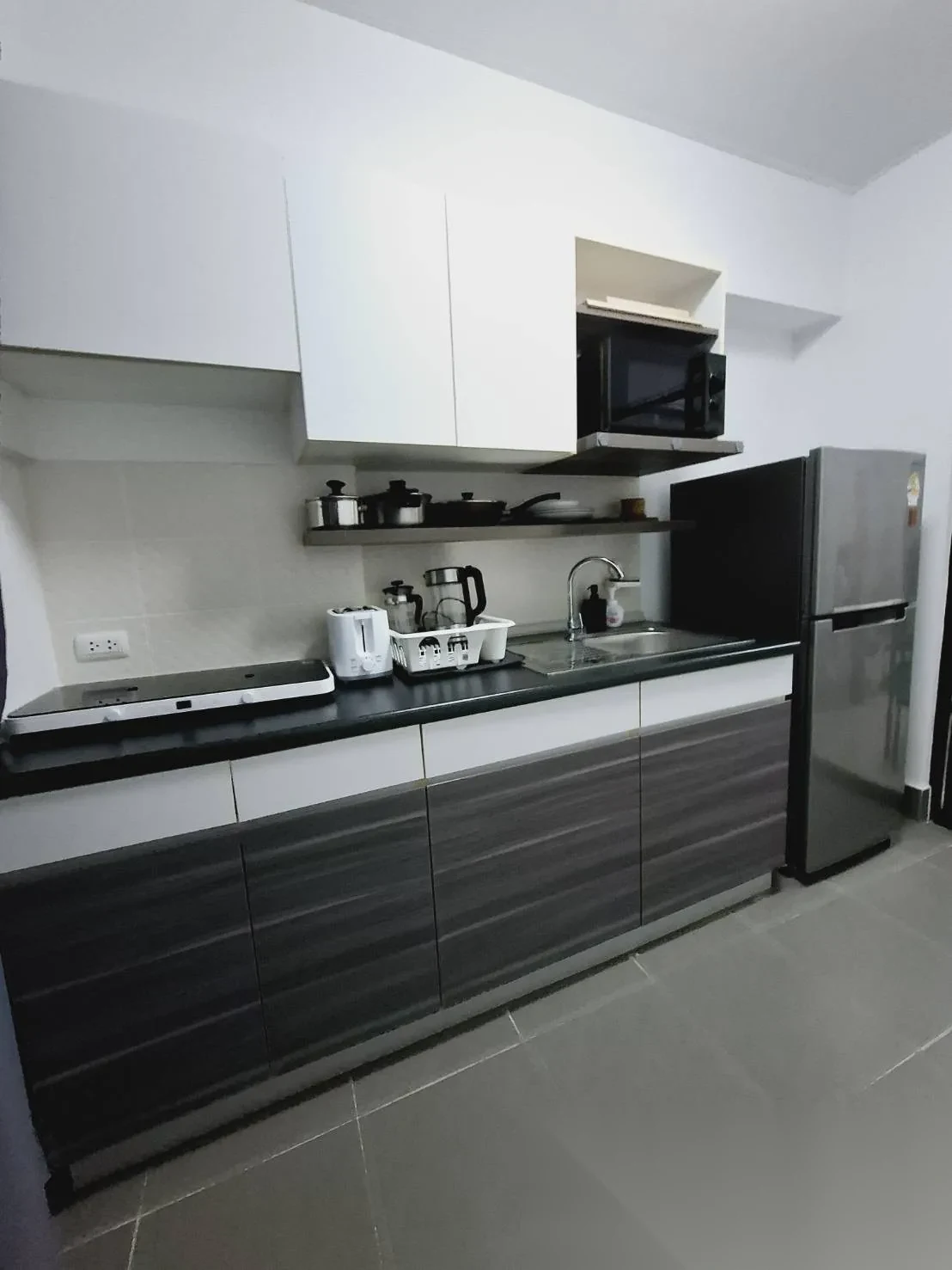 Апартаменты 1BR в ЖК Supalai Vista Phuket · Пхукет-таун · Выход к бассейну — фото 9