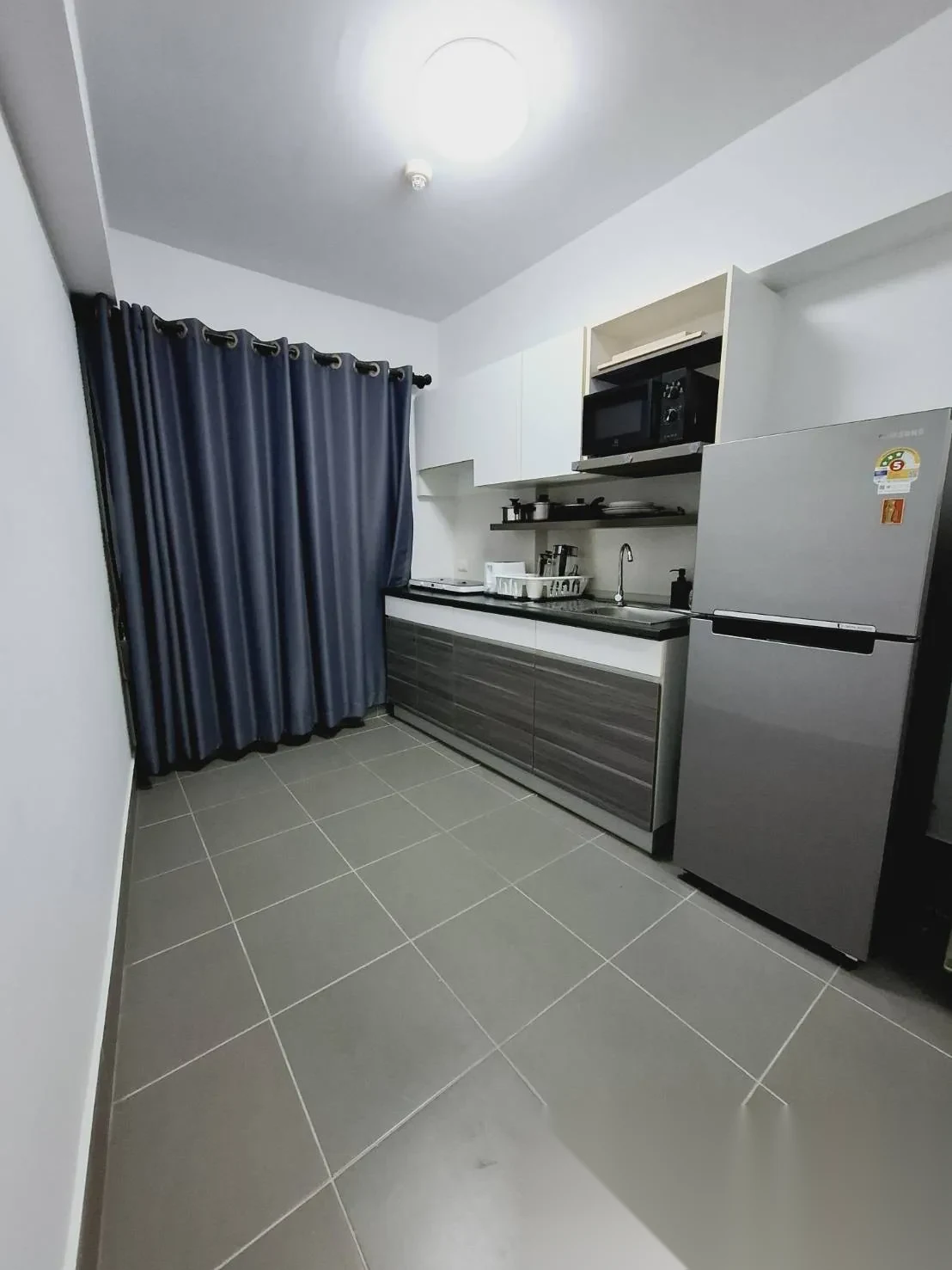 Апартаменты 1BR в ЖК Supalai Vista Phuket · Пхукет-таун · Выход к бассейну — фото 10