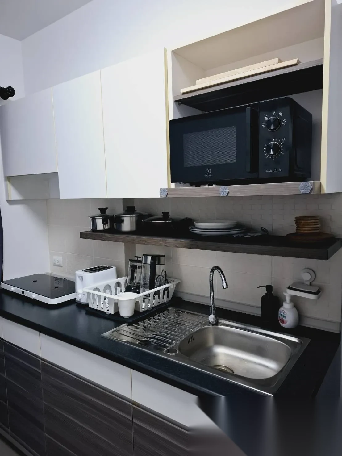 Апартаменты 1BR в ЖК Supalai Vista Phuket · Пхукет-таун · Выход к бассейну — фото 11