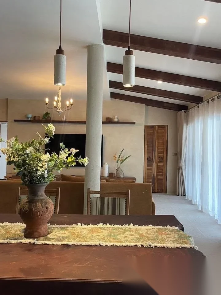 Вилла 4BR в комплексе Stylish Resort-Style Villa for Long-Term Rent in Chalong, · Чалонг · Вид на бассейн — фото 8
