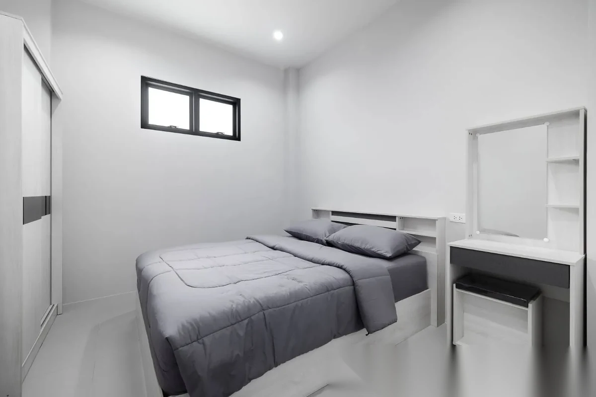 Дом 2BR в комплексе Two Bedroom Quaint Pa Lai Village Property · Чалонг · Вид на бассейн — фото 7