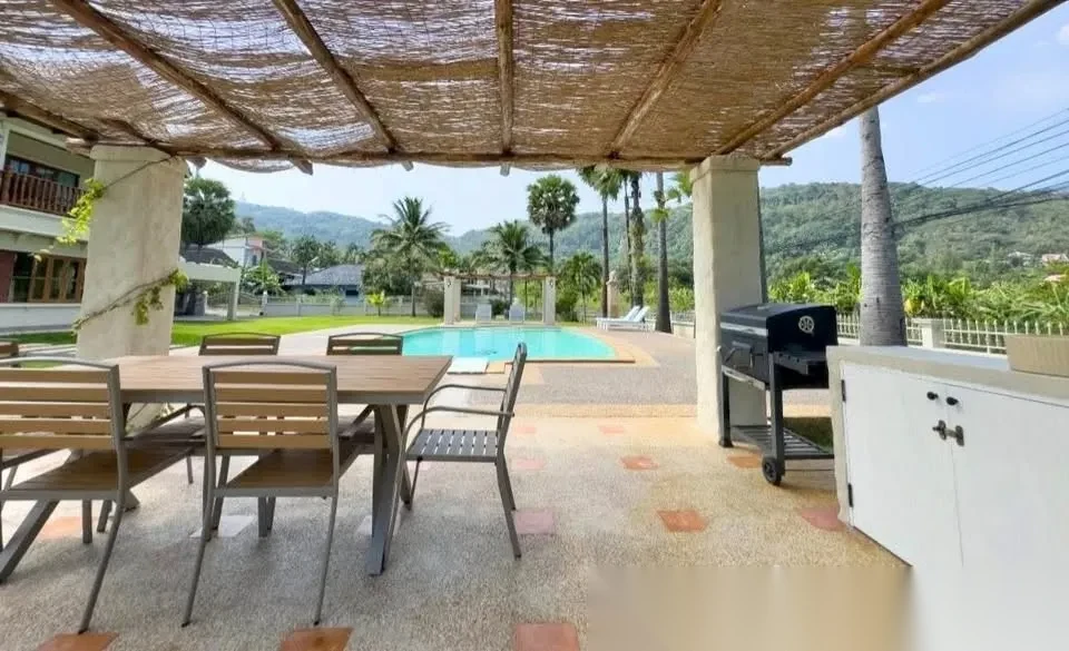 7 Bedroom Villa for sale · Pool View — photo 3