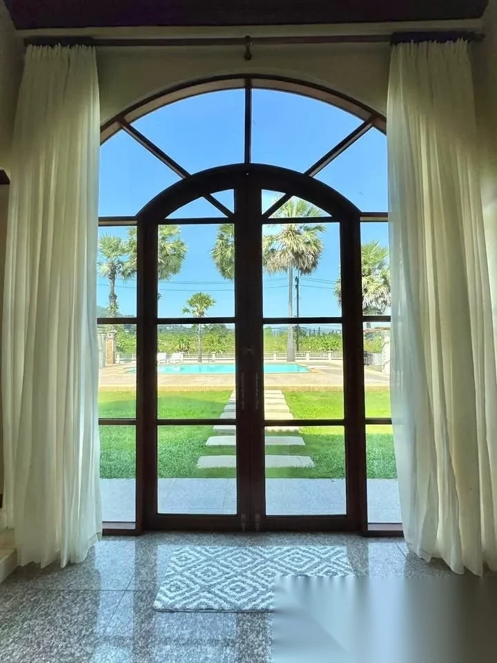 7 Bedroom Villa for sale · Pool View — photo 5
