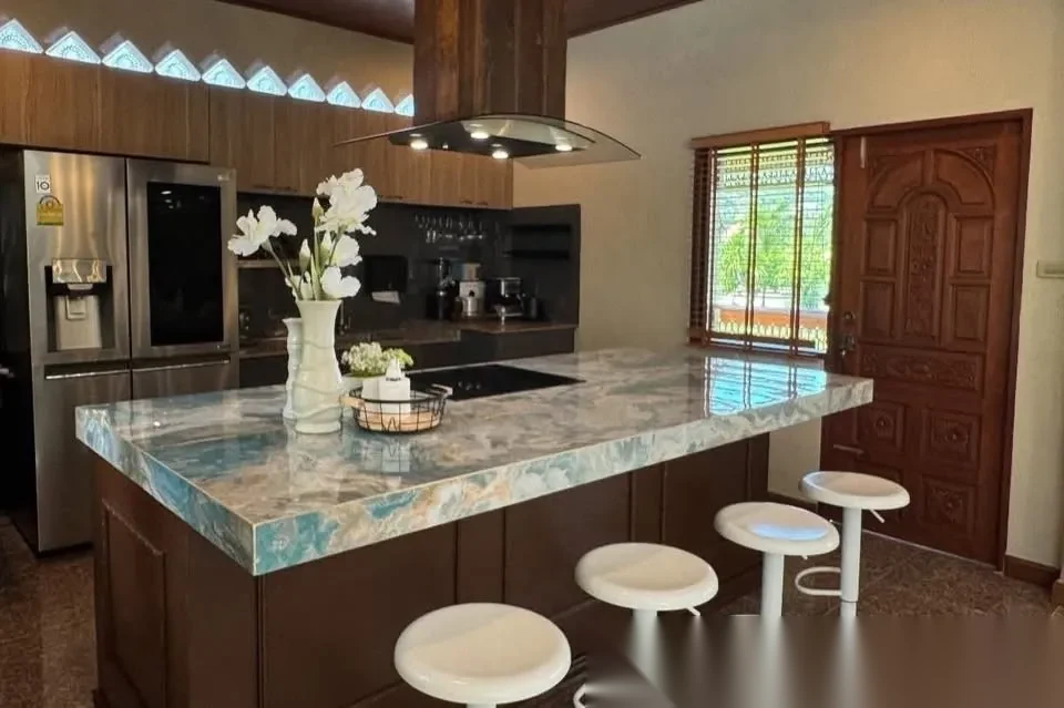 7 Bedroom Villa for sale · Pool View — photo 8