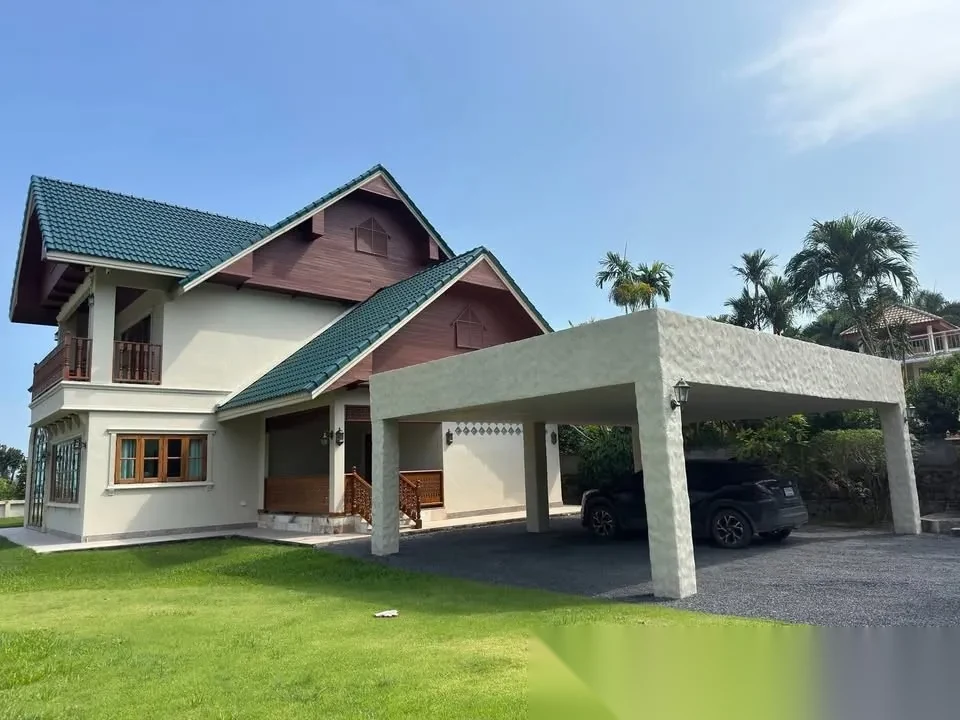 7 Bedroom Villa for sale · Pool View — photo 13