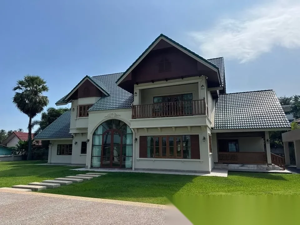 7 Bedroom Villa for sale · Pool View — photo 14
