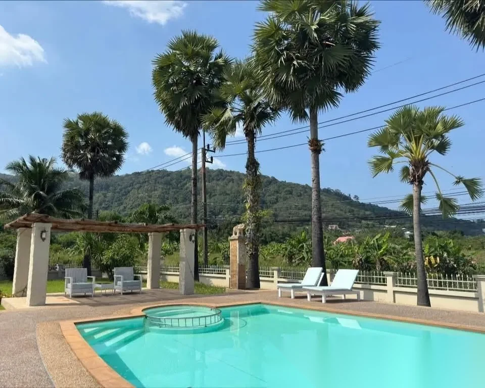 7 Bedroom Villa for sale · Pool View — photo 15