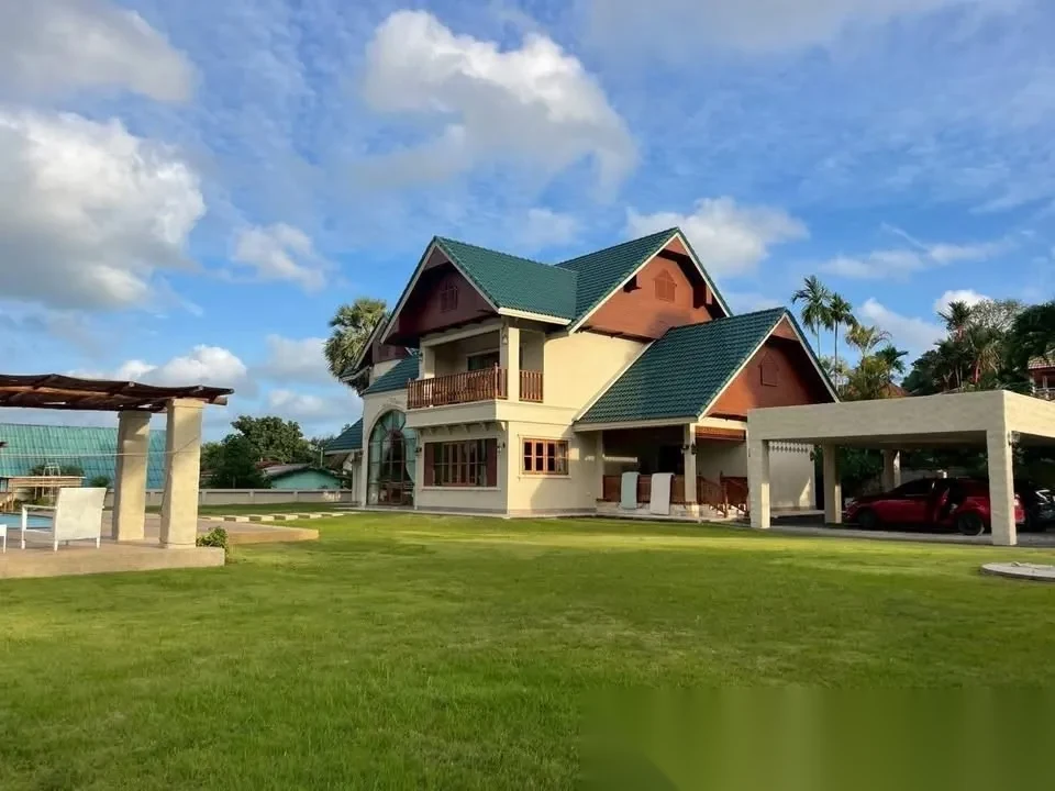 7 Bedroom Villa for sale · Pool View — photo 16