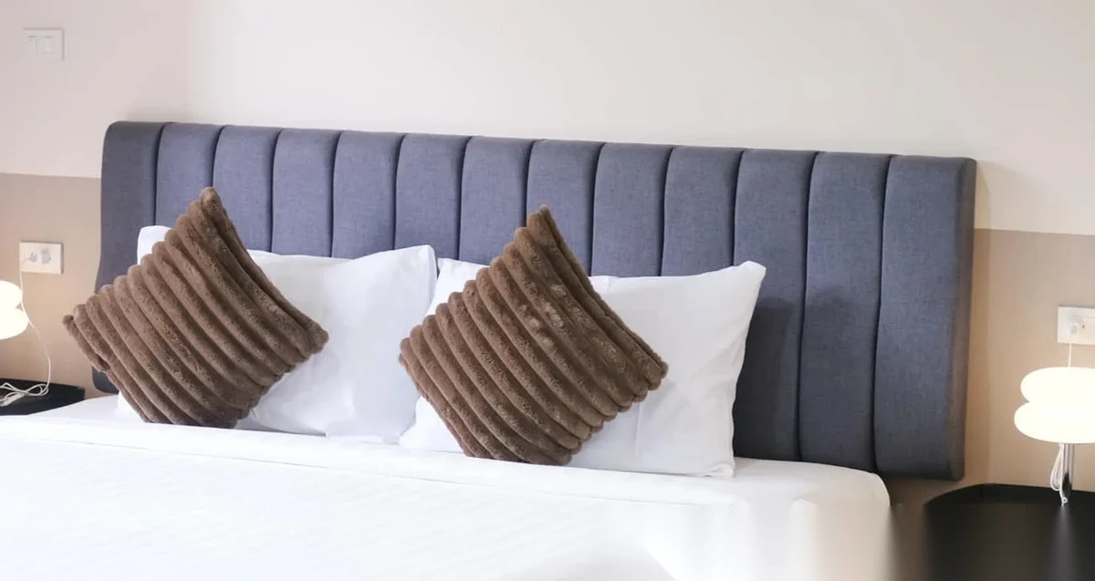 2 Bedroom Apartment for rent at Alisse Stay Phuket complex · Thep Krasattri · Pool View