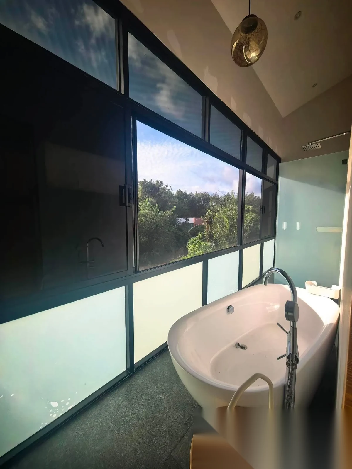 Вилла 3BR в комплексе Wallaya Villas Harmony · Си Сунтон · Вид на бассейн — фото 3