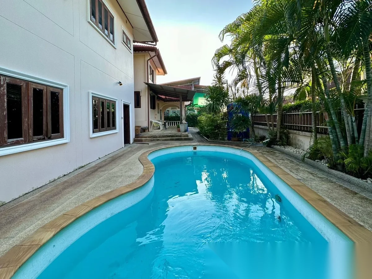 5 Bedroom Villa for sale — photo 3