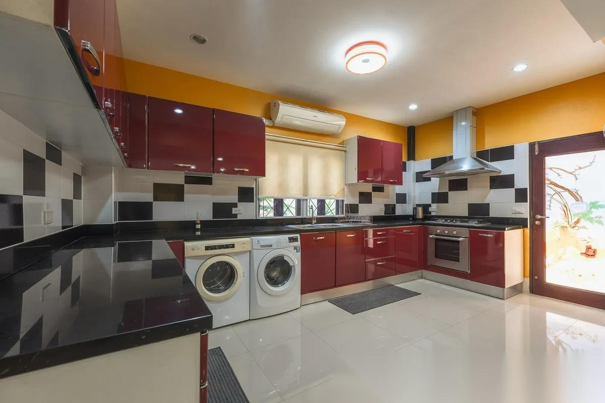 5 Bedroom Villa for sale — photo 21