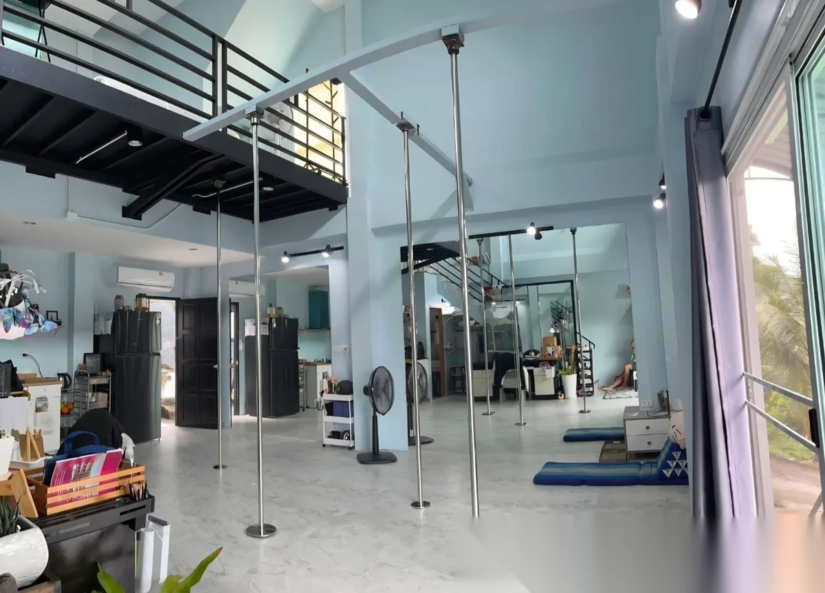 Studio House for rent at Spacious Loft Pole Studio by Thainish Res complex · Patong · Partial Sea View — photo 5