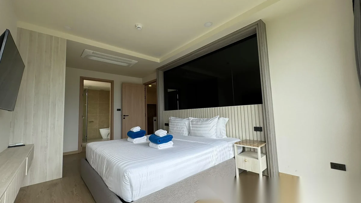 2 Bedroom Apartment for sale at The Ozone Condominium complex · Choeng Thale · Pool Access — photo 5