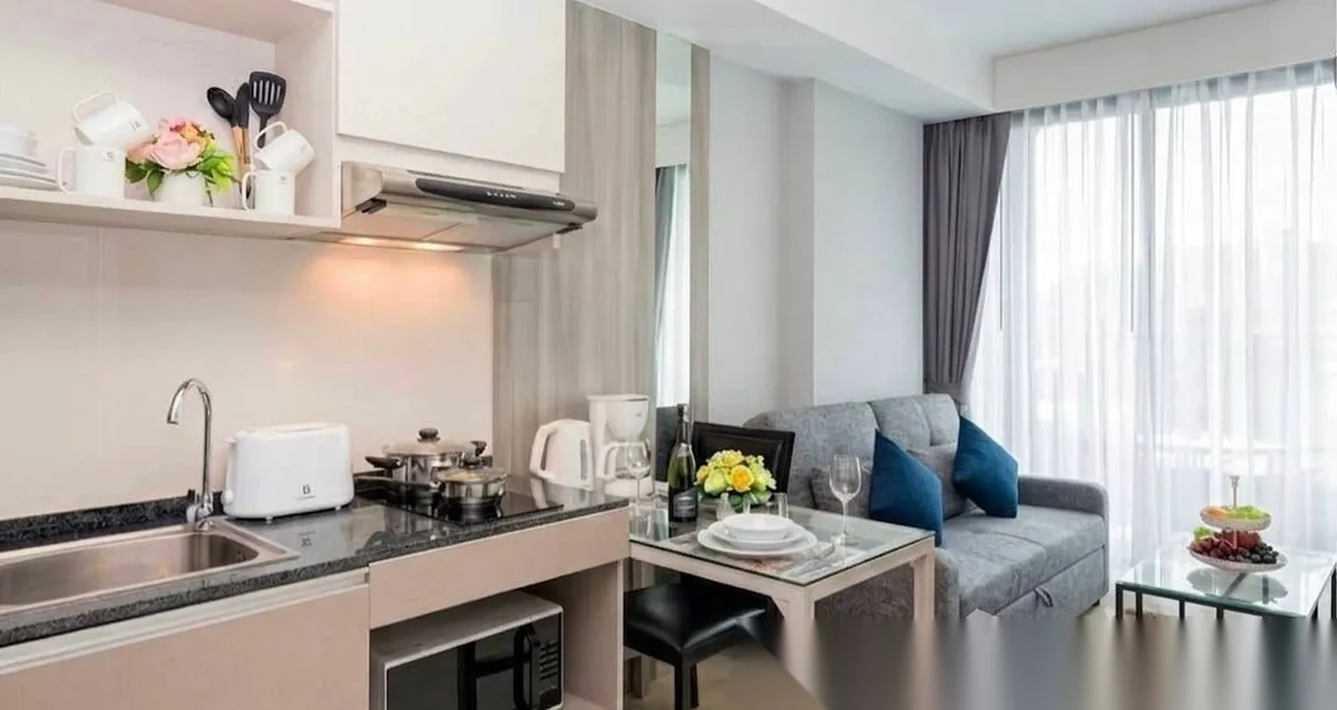 Апартаменты 1BR в ЖК 6th Avenue Surin · Чернг Тале / Bang Tao · Выход к бассейну
