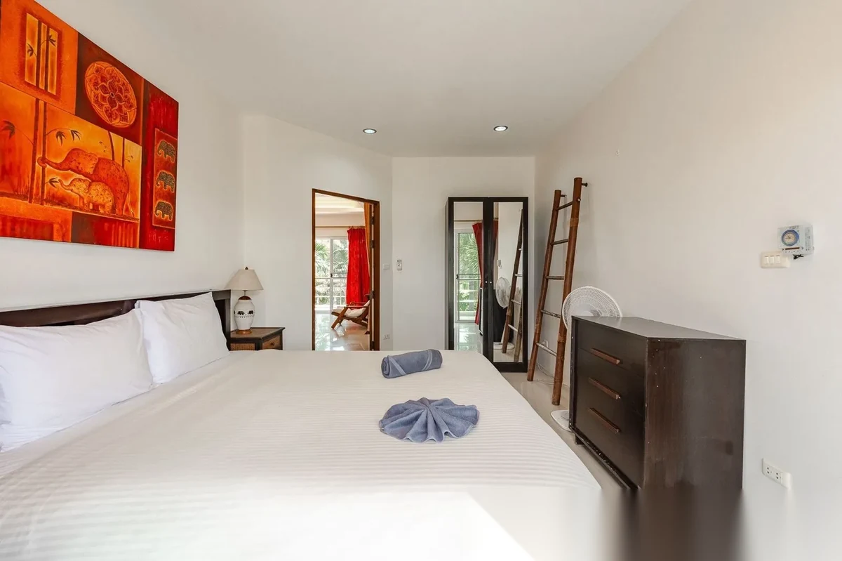 3 Bedroom Villa for sale at Samakee Village complex · Rawai · Pool Access — photo 12