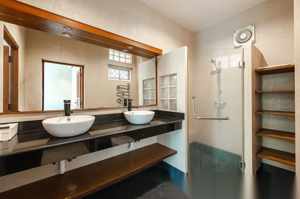 3 Bedroom Villa for sale at Samakee Village complex · Rawai · Pool Access — photo 17