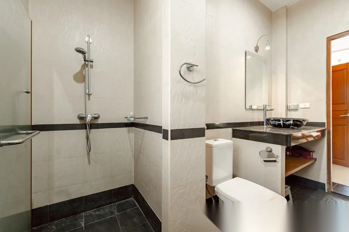 3 Bedroom Villa for sale at Samakee Village complex · Rawai · Pool Access — photo 27