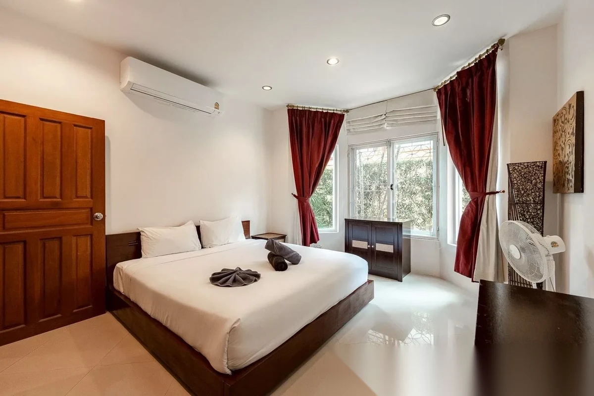 3 Bedroom Villa for sale at Samakee Village complex · Rawai · Pool Access — photo 28