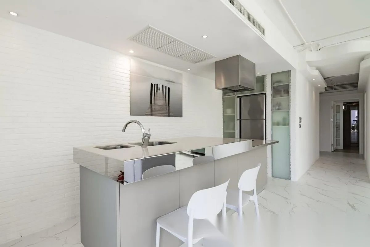 2 Bedroom Apartment for sale at Kata Ocean View complex · Karon · Sea View — photo 8