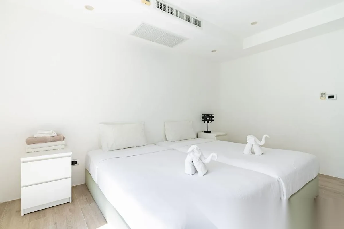 2 Bedroom Apartment for sale at Kata Ocean View complex · Karon · Sea View — photo 23