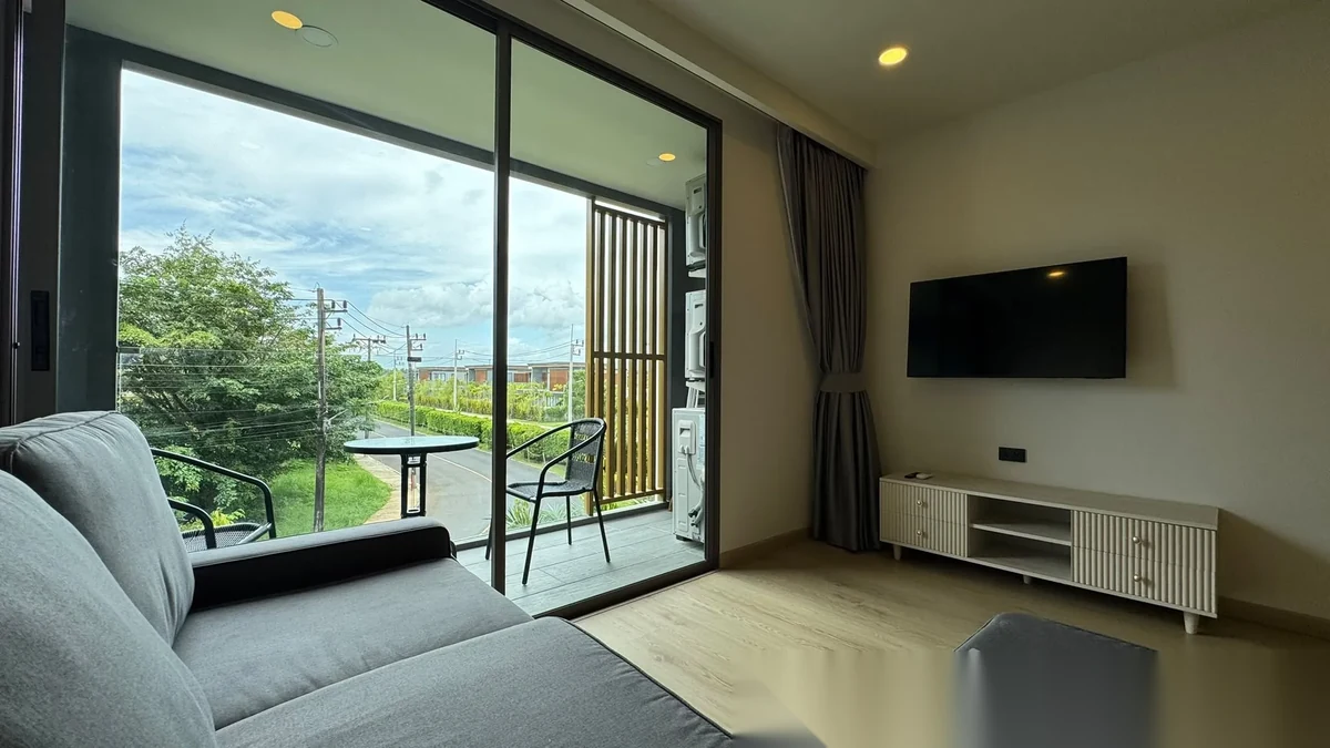 2 Bedroom Apartment for rent at The Ozone Condominium complex · Choeng Thale · Pool Access — photo 8