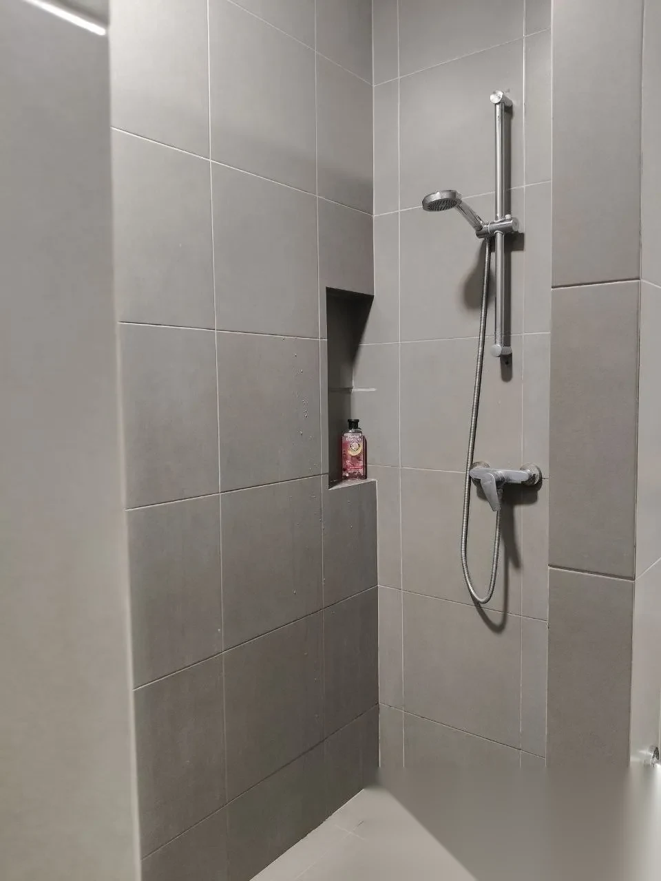 1 Bedroom Apartment for rent at Utopia Naiharn complex · Rawai — photo 4