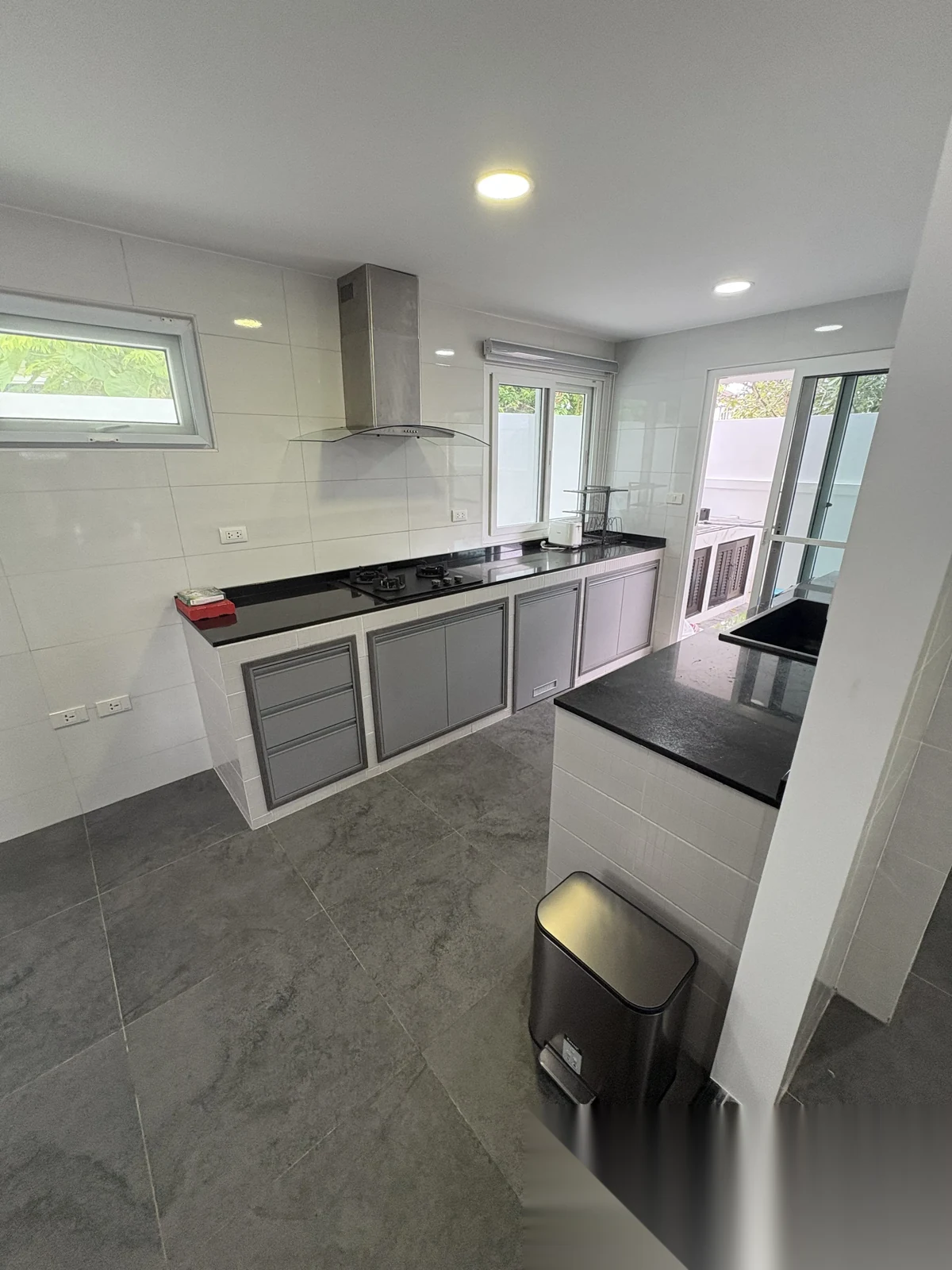 4 Bedroom House for sale at Sinsuk Thanee Village complex · Si Sunthon · Pool Access — photo 20