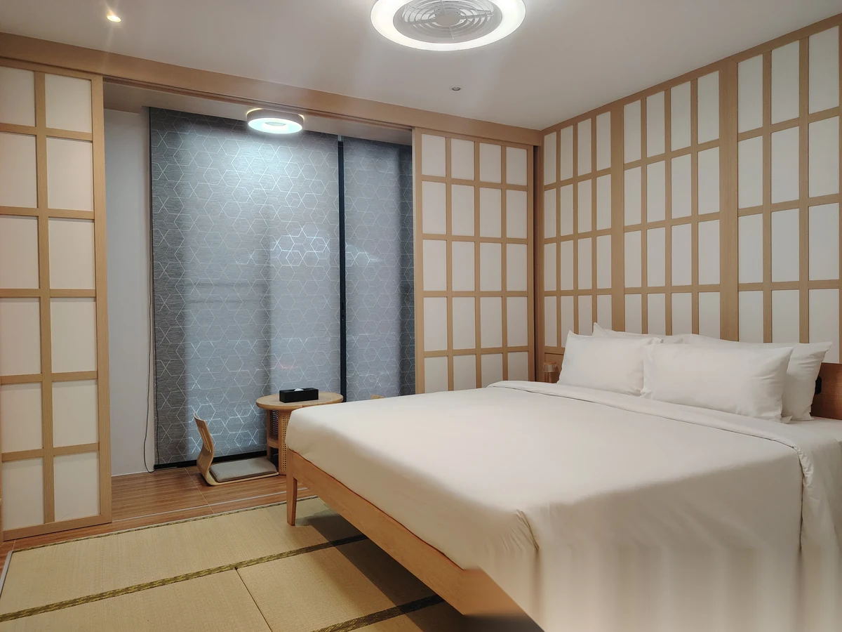 Studio Apartment for sale at Utopia Dream Max complex · Rawai · Pool View — photo 7