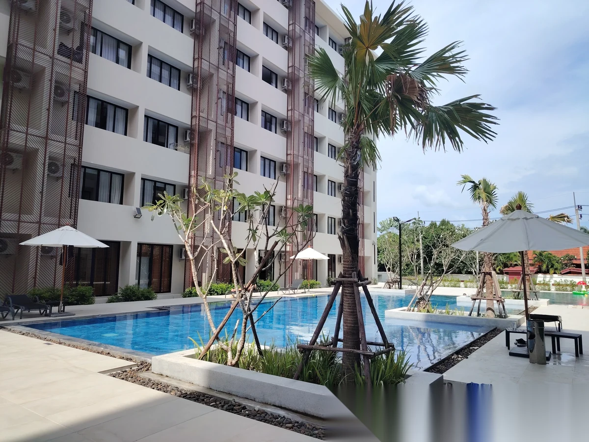 Studio Apartment for sale at Utopia Dream Max complex · Rawai · Pool View — photo 15