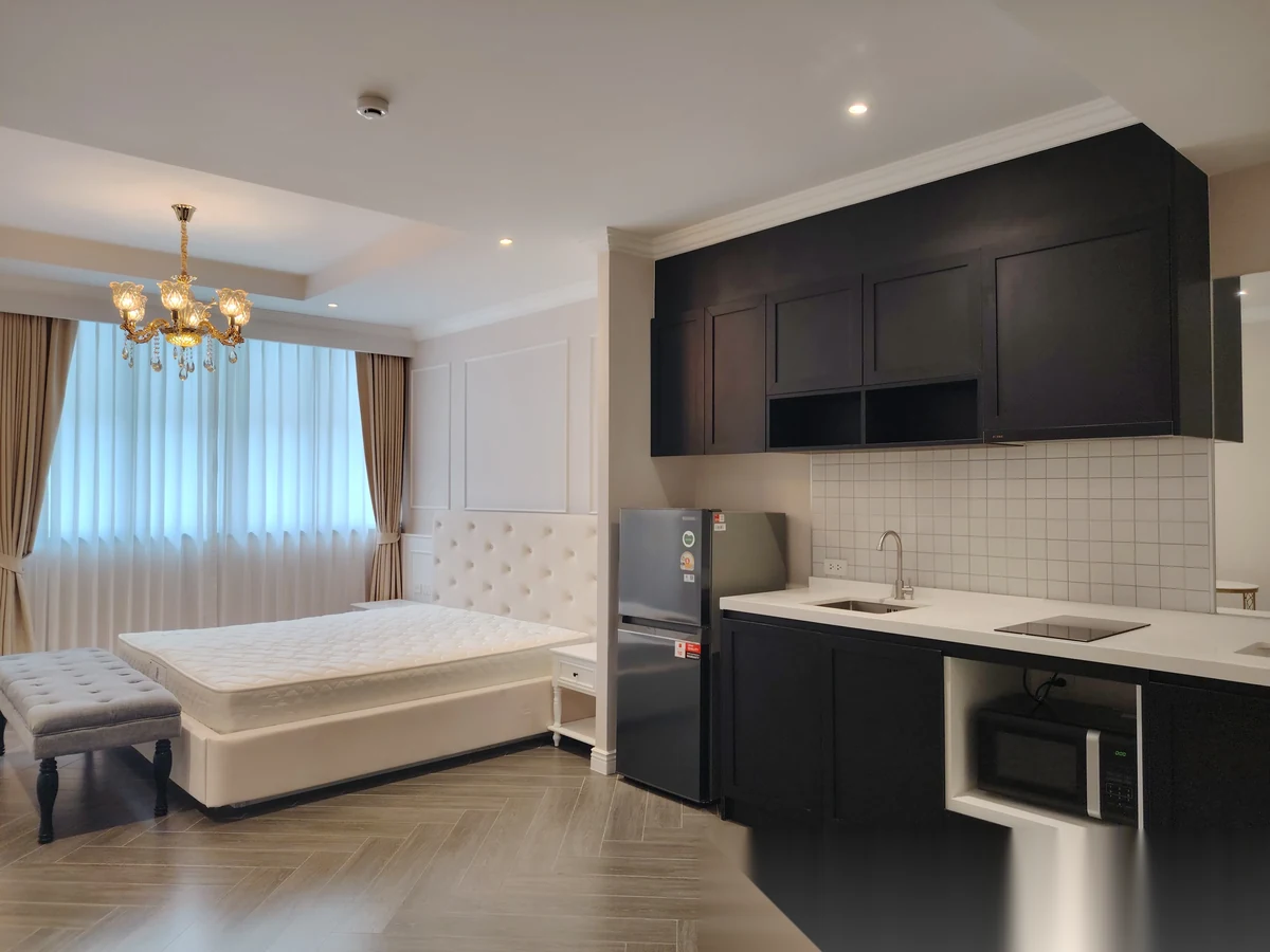 Studio Apartment for sale at Utopia Dream Max complex · Rawai · Pool View — photo 8